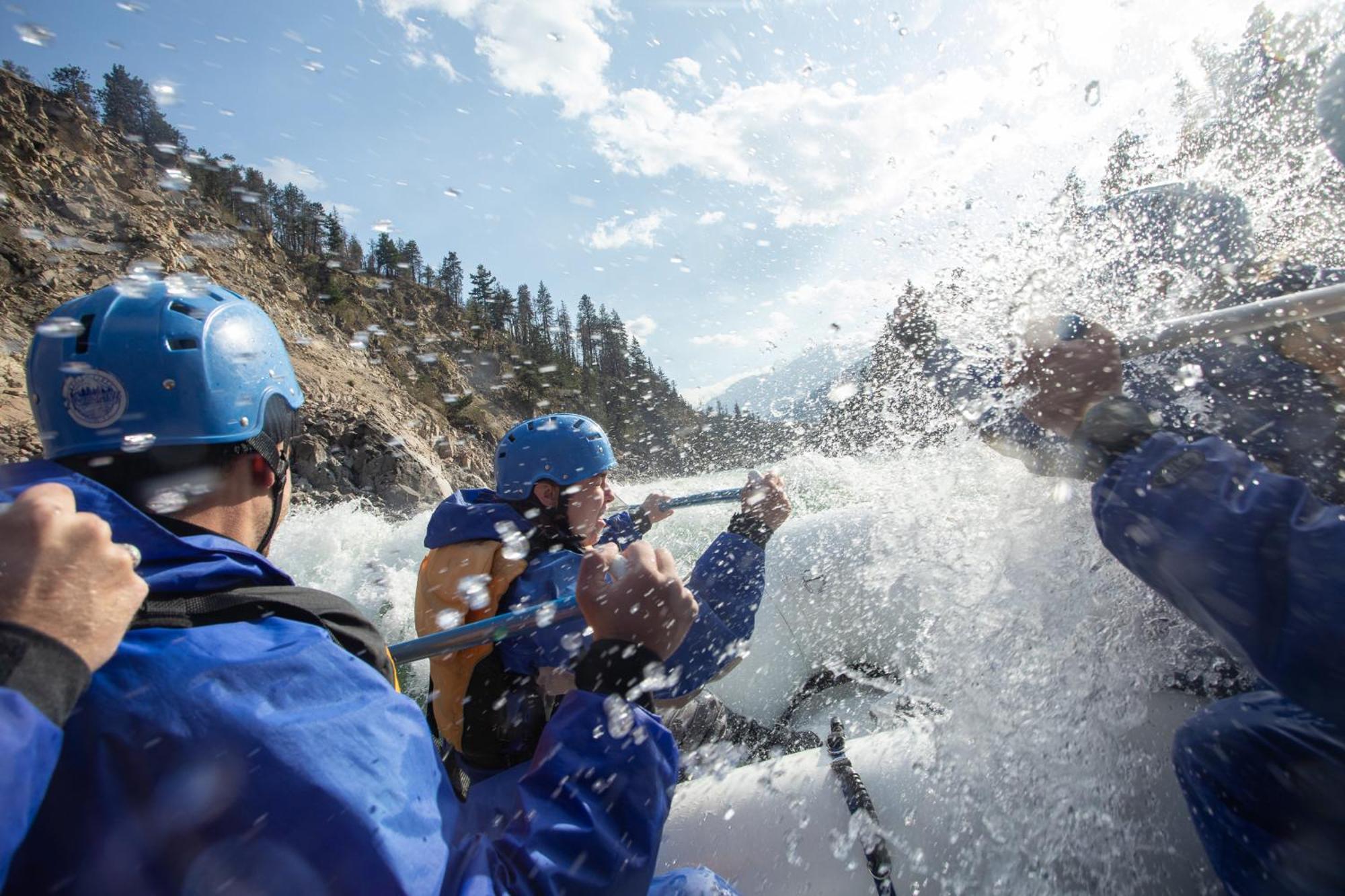 Kumsheen Rafting Resort Lytton Exterior photo